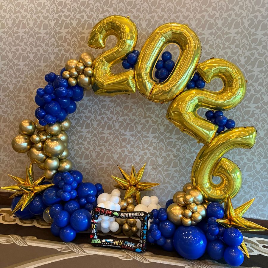 Empire of Gifts balloon decor gallery image 1